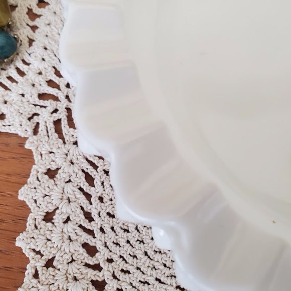 Fenton Art Milk Glass - Picture 3 of 3